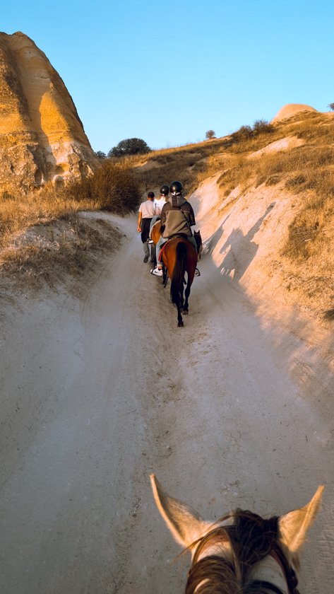 Montar a caballo capadocia