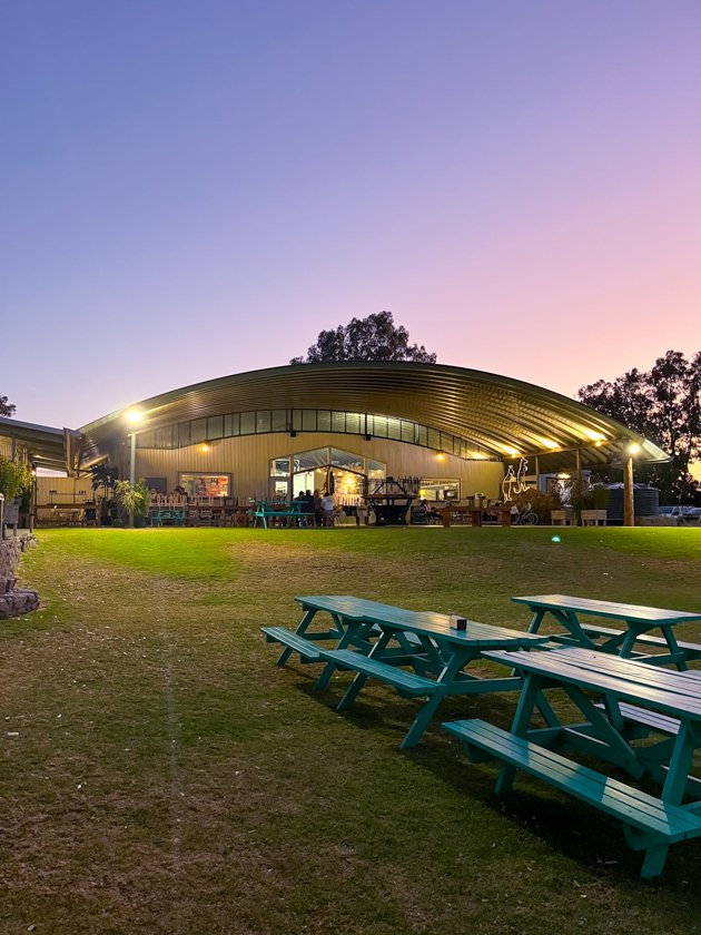 LUCKY BAY BREWING ESPERANCE