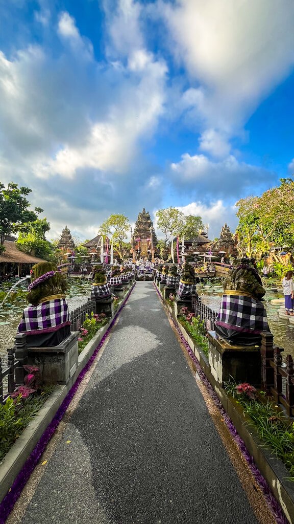 Qué ver en Bali en 7 días – Templo Saraswati en Ubud