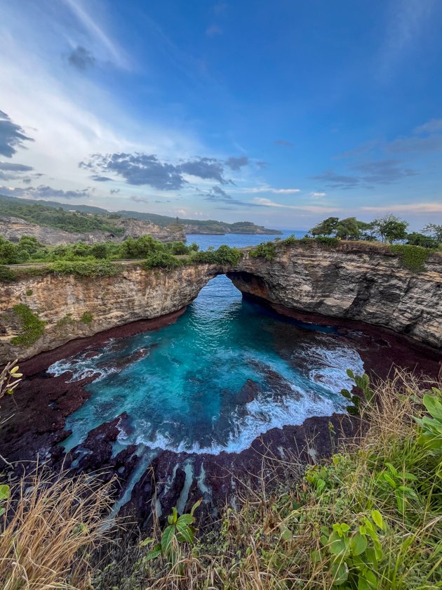 La playa Broken en Nusa Penida